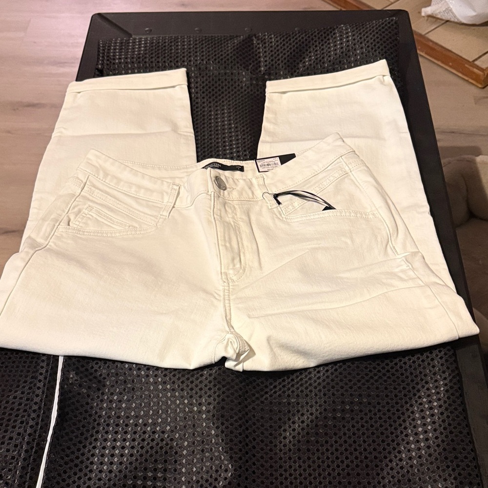 Simply Vera Vera Wang White Denim Capri Jeans
